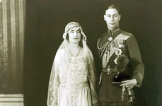Nuntă la Curtea Angliei, în 1923: Căsătoria părinților reginei Elisabeta a II a  jpeg