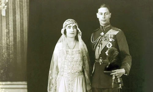 Nuntă la Curtea Angliei, în 1923: Căsătoria părinților reginei Elisabeta a II a  jpeg