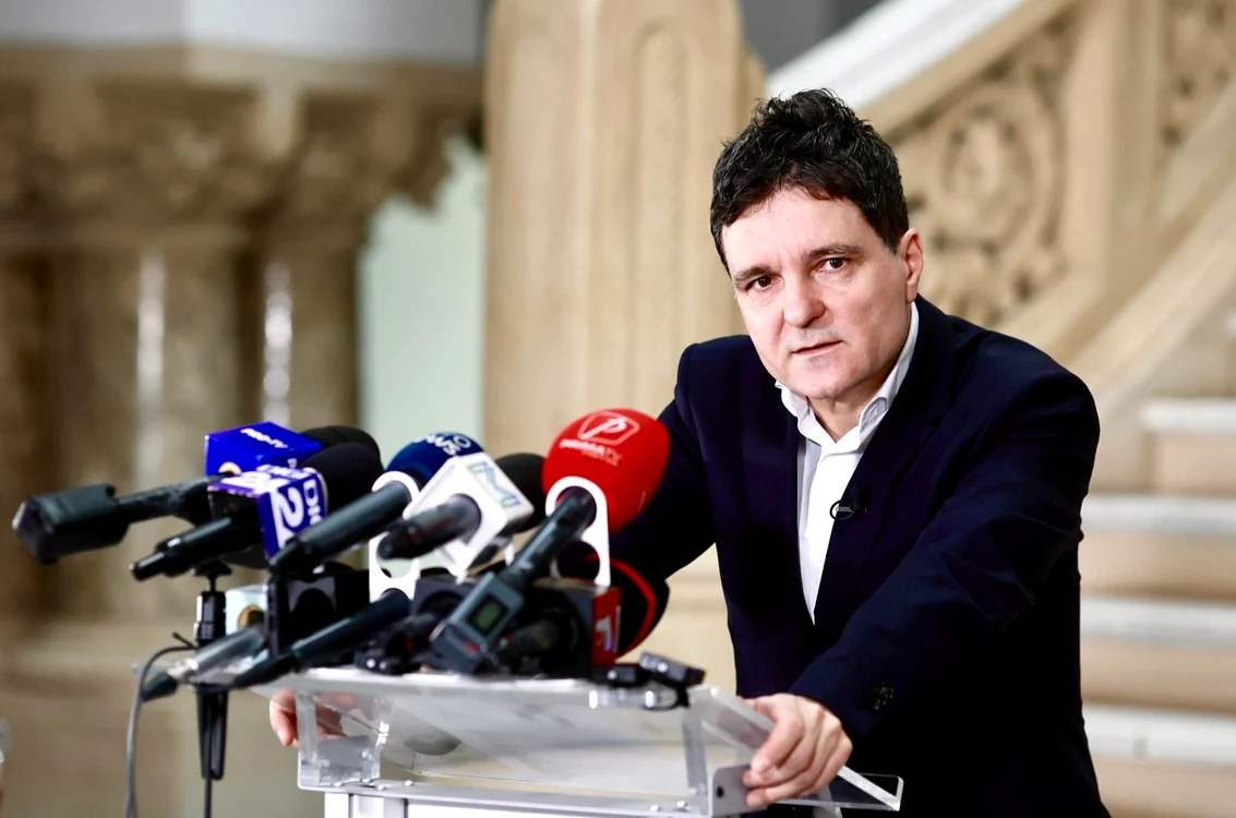 Nicușor Dan spune că este obligat să lucreze cu poliția locală FOTO Arhivă