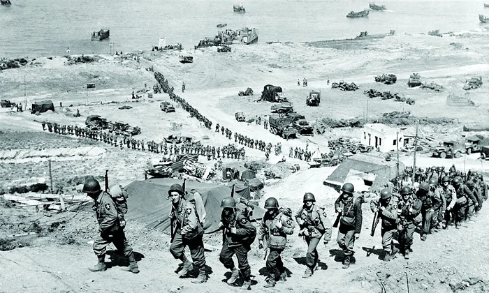 Soldați americani care au participat la debarcarea din Normandia (© Wikimedia Commons)
