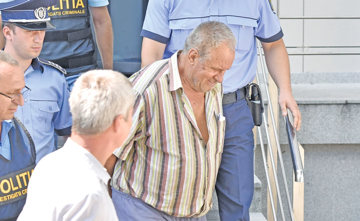 
    Marinela B. (49 de ani) a fost violată de mecanic în primăvarăFoto: adevarul.ro  