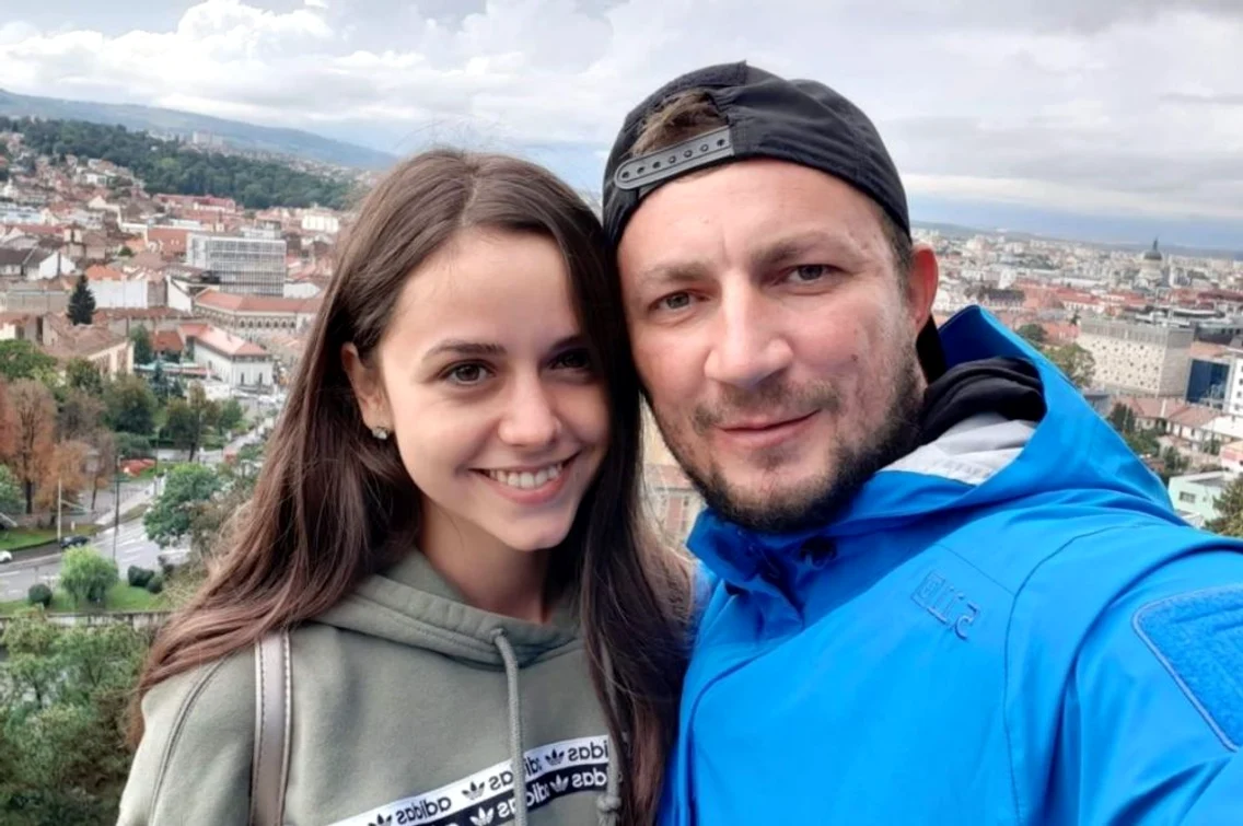 Marian Godina, alaturi de sotie