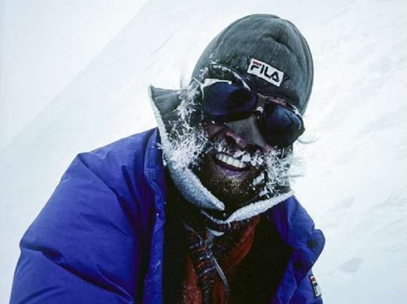 37 de ani de când alpinistul Reinhold Messner scria istorie: primul om care a urcat toate cele 14 vârfuri de peste 8.000 de metri ale lumii
