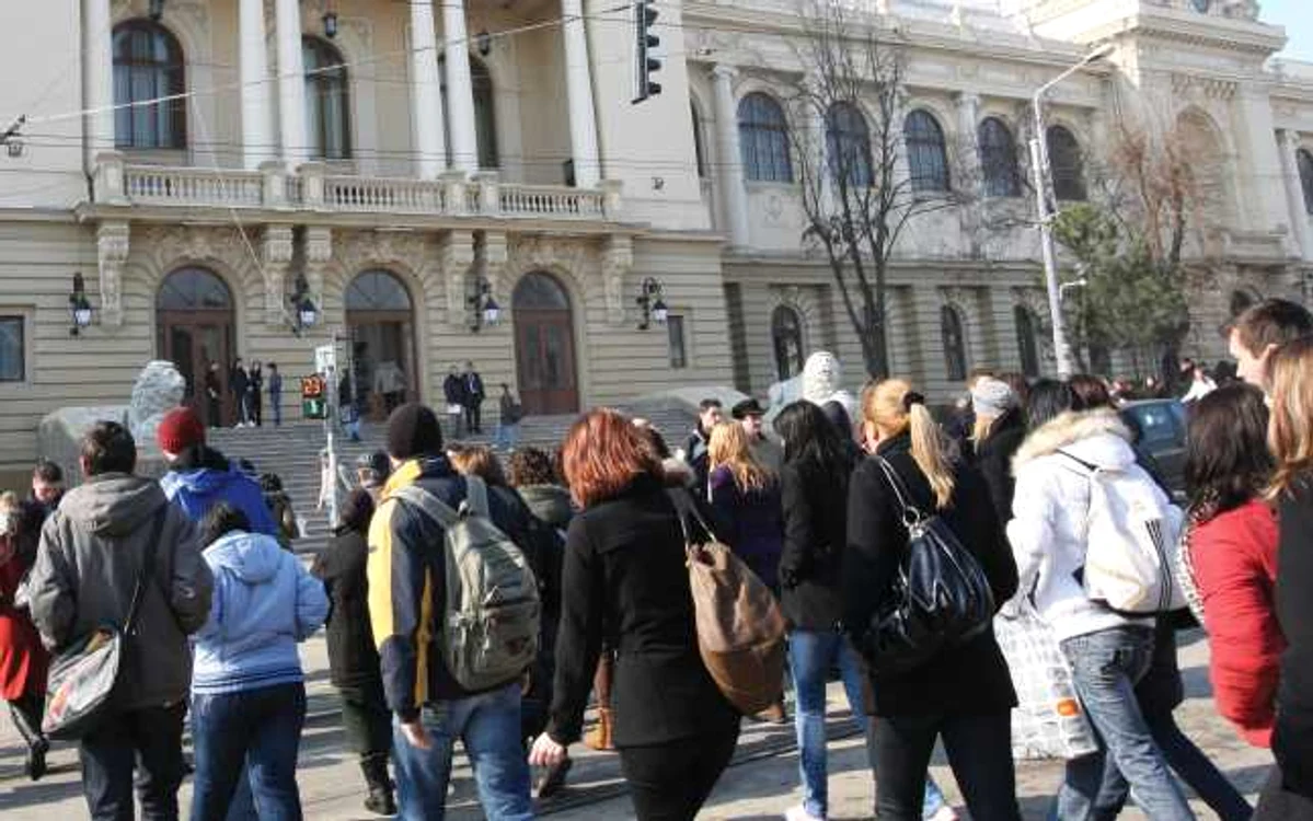 Botoşani: Botoşănenii plătesc chirii uriaşe la Iaşi