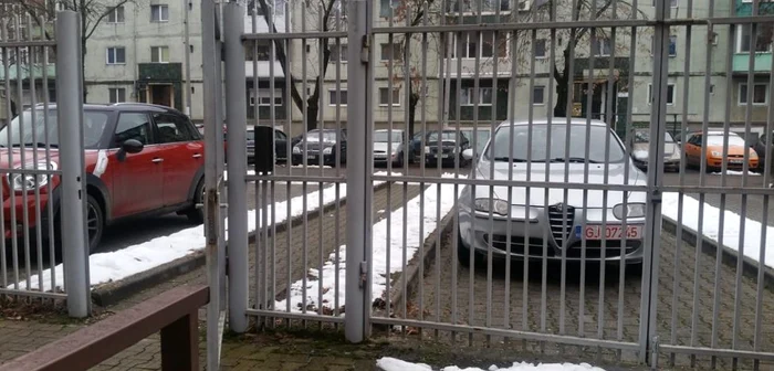 Maşina înmatriculată în Gorj i-a adus numai necazuri lui Adrian Dinescu FOTO Facebook/ Adrian Sudvest