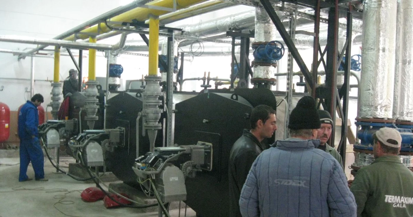 Ieri se făceau ultimele probe la centrala de peste 500.000 de euro. Foto: Bogdan Nistor