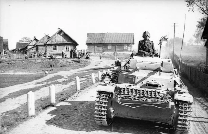 Tanc Panzer II pe Frontul de Est (© Bundesarchiv Bild 101I-265-0003-18A)