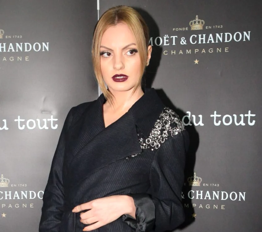 
    Alexandra Stan este foarte apropiată de bunica eifoto: Sever Gheorghe  