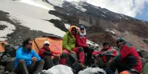 Pasionații de escaladă au urcat în 2011 pe muntele Aratat