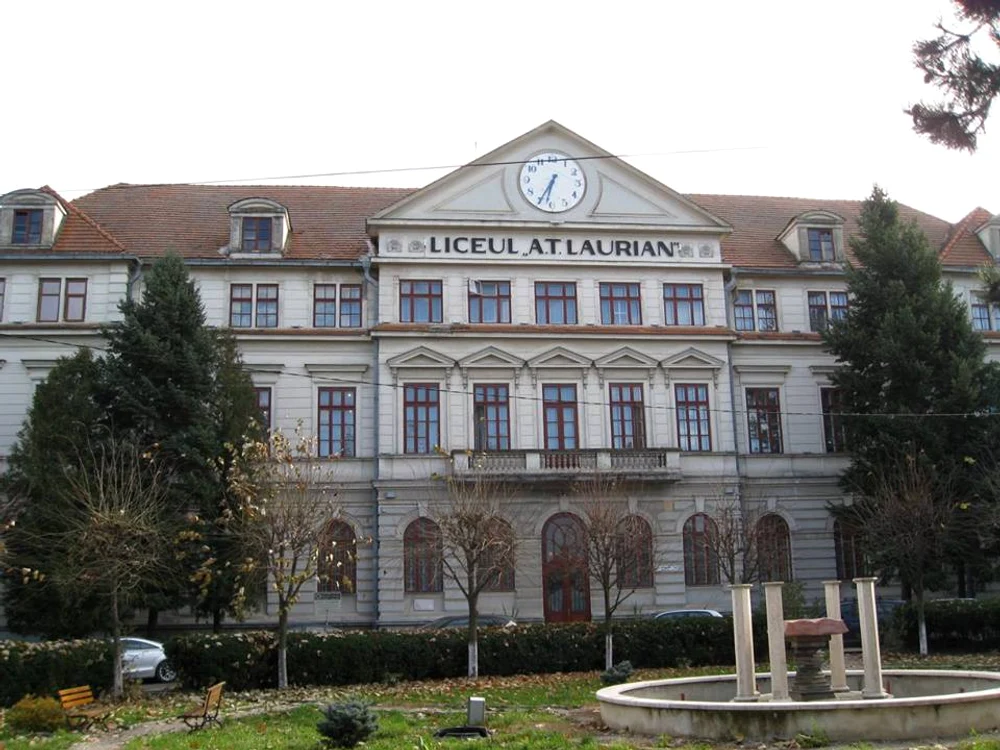 
    Evenimentul a avut loc într-una din sălile de clasă ale Colegiului A. T. Laurian din BotoșaniFoto: wikipedia.org  