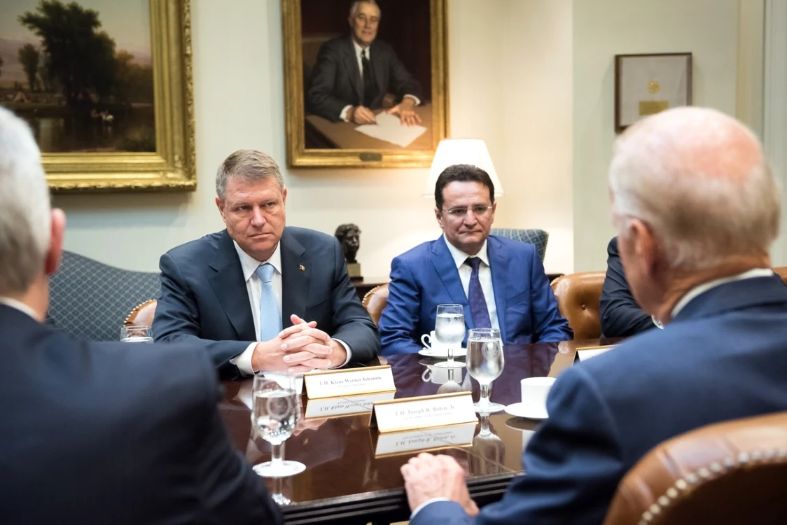 Klaus Iohannis si George Maior la intalnirea cu Joe Biden FOTO Presidency.ro