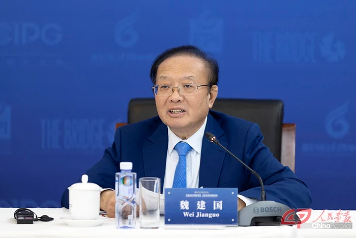 Wei Jianguo (魏建国), vicepreședintele Centrului Chinez pentru Schimburi Economice Internaționale