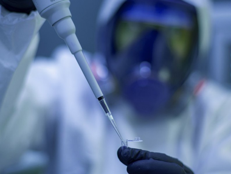 Studiu: Un vaccin împotriva malariei prezintă o eficacitate de până la 78% la copii mici 