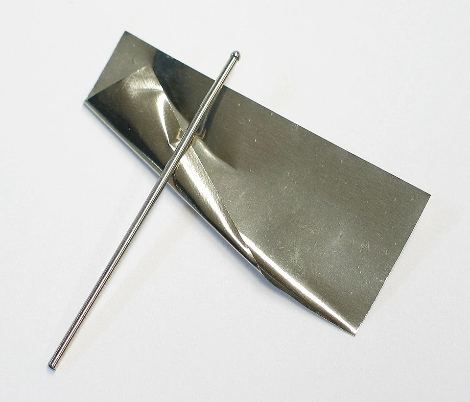 Cel mai prețios metal din lume a depășit 20.000 de euro pe uncie. Nu este nici aur, nici platină