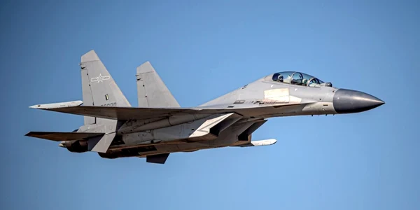 Avion de luptă Shenyang J-16 FOTO Wikipedia