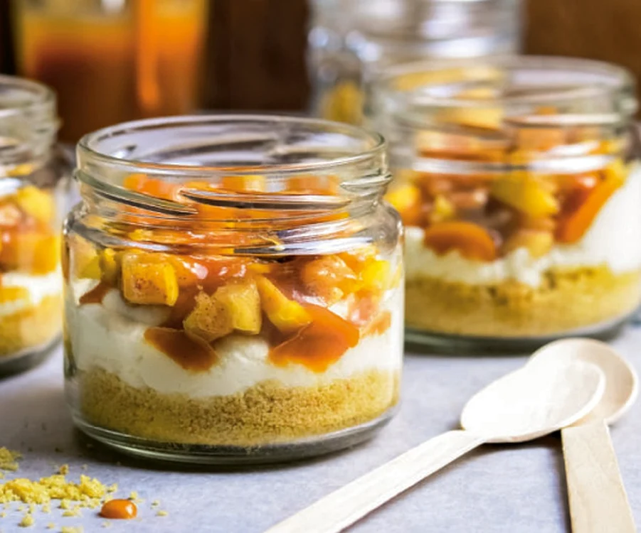 deliciu cu mere si caramel sarat jpg