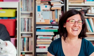 „Mi se pare esențial să fii împotriva sistemului“ – interviu cu scriitoarea Elena VLĂDĂREANU jpeg