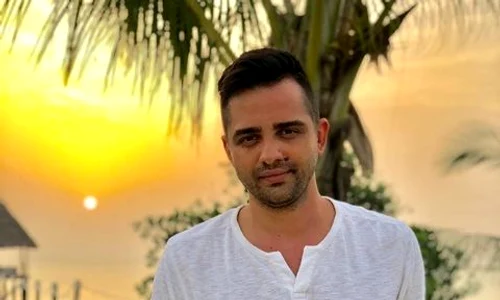 Mihai Gruia in Zanzibar (1) jpeg