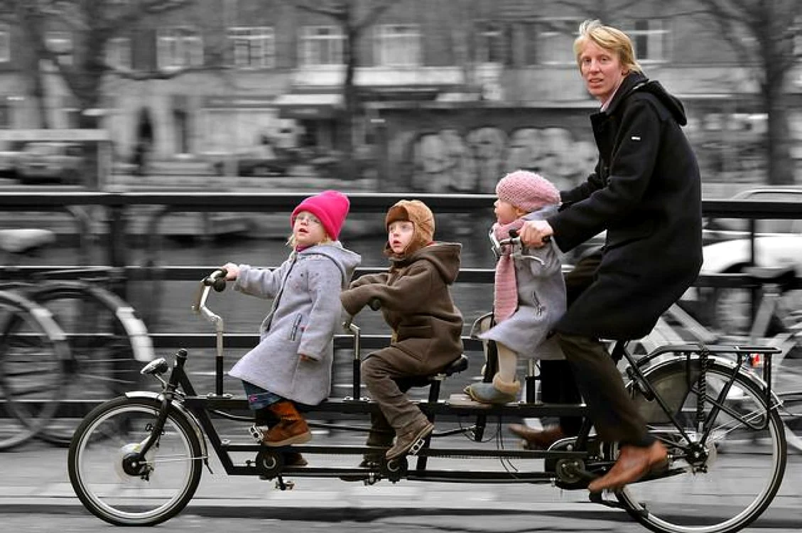Cele mai bune oraşe pentru biciclişti. Amsterdam/FOTO www.travelgrove.com