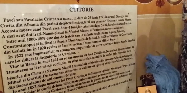 Ana și Pavel Cristea sunt inmormântați în biserica Chetriș jpg