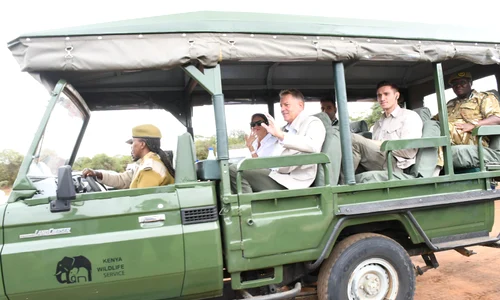 Klaus Iohannis si Carmen Iohannis, in safari in Parcul National Nairobi din Kenya    Kenya Wildlife Service (7) jpg