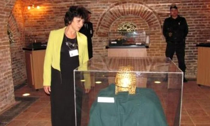 Tezaurul dacilor, expus la Muzeul de Istorie Prahova jpeg