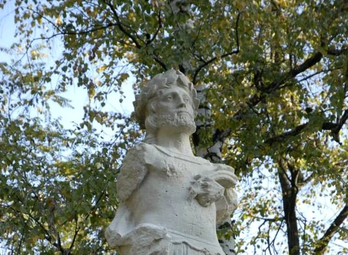 Statuia Sf. Donatus în Parcul Etnografic „Romulus Vuia” din Cluj