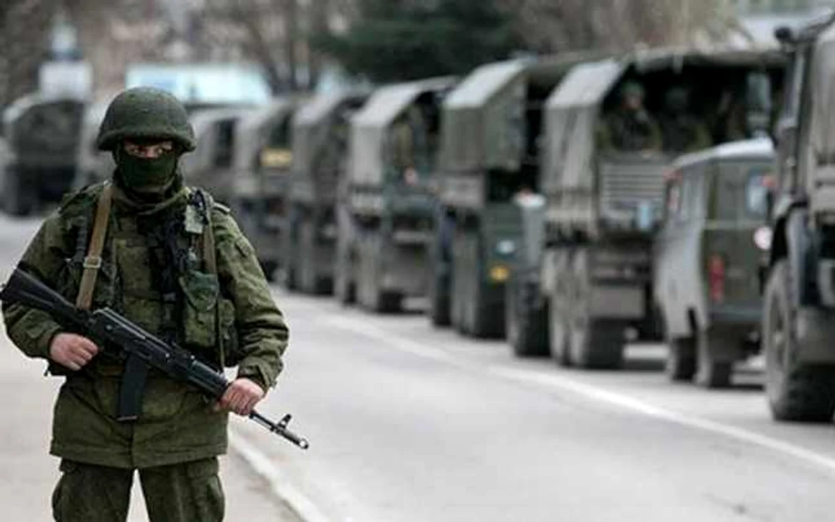 40.000 de militari ruşi se află staţionaţi la frontiera cu Ucraina FOTO Arhivă