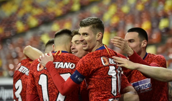 Florin Tănase revine după 2 ani alături de colegii de la FCSB. Foto Sportpictures