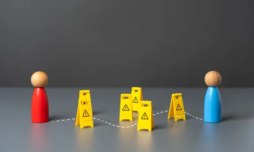 Cum sa citesti oamenii ca un profesionist  Sursa foto shutterstock 2441351465 jpg