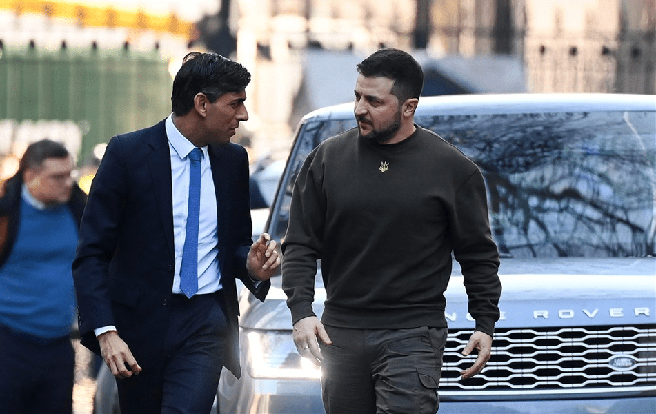 Oficial ucrainean: Zelenski va cere grăbirea livrărilor de arme la summitul de la Bruxelles. Când sosesc primele tancuri Leopard