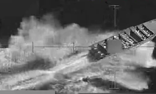 atac sua asupra unei ambarcatiuni a naroc teroristilor din Venezuela FOTO Captură jpg