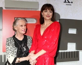 2 tippi hedren dakota johnson 8 jpg jpeg