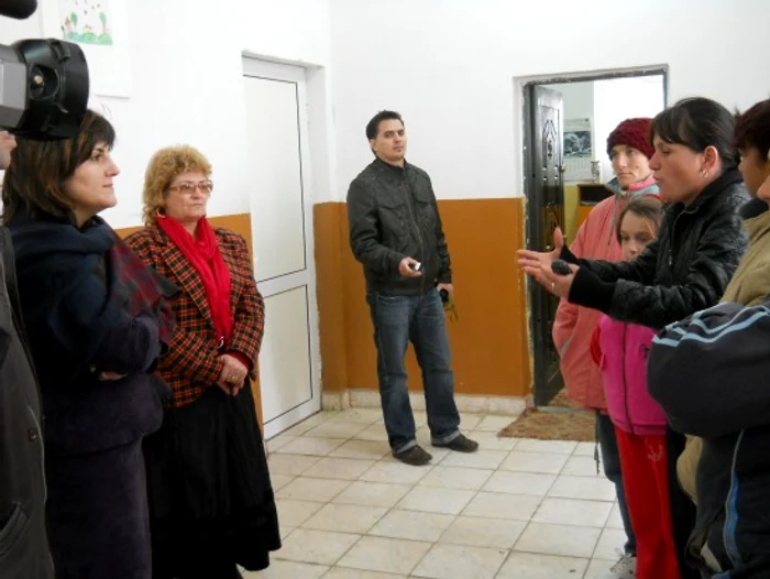 Părinţii elevilor le-au cerut explicaţii reprezentanţilor IŞJ Olt