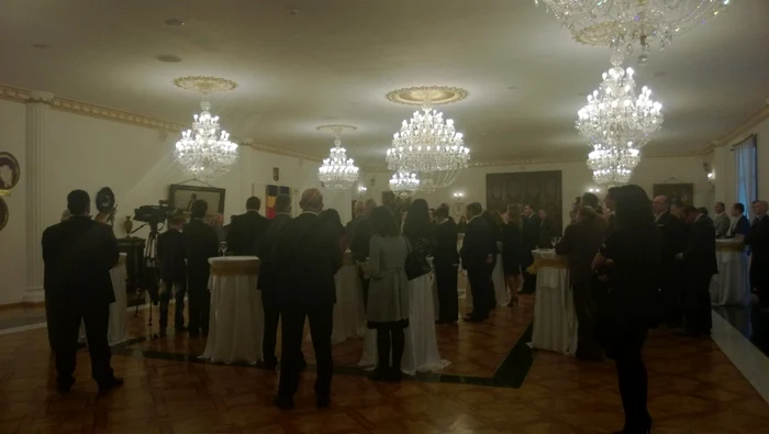 Viitorii diplomaţi economici care vor studia la Colegiul Naţional de Comerţ şi Diplomaţia Relaţiilor Economice FOTO: Adevărul