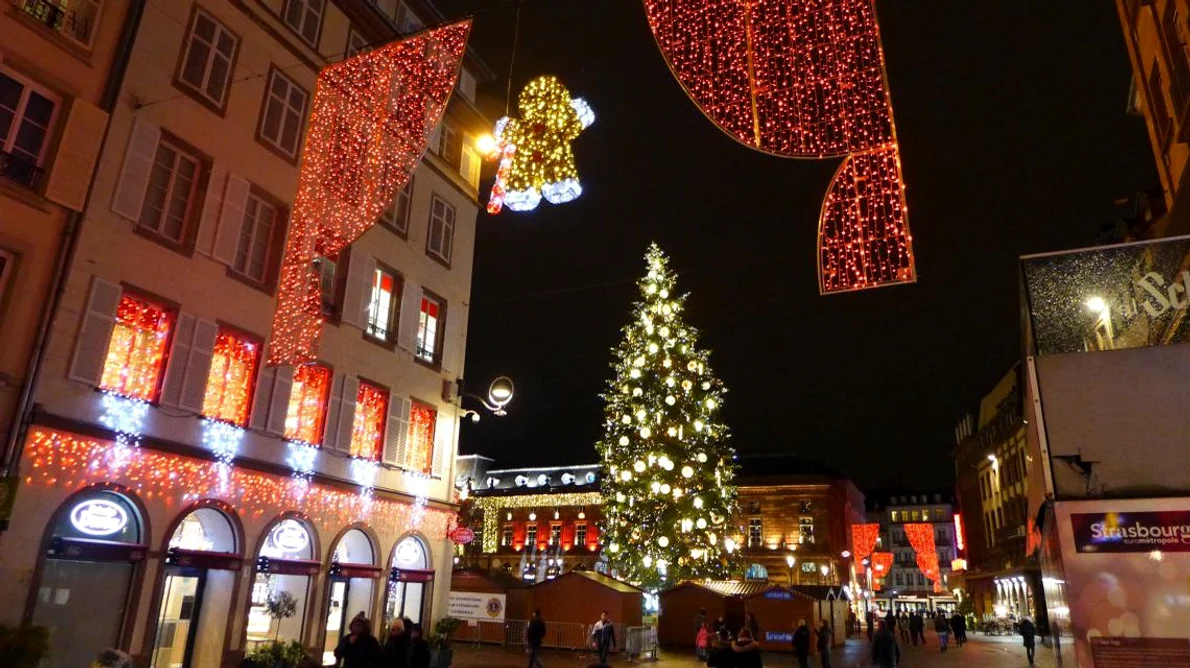 Primăria din Strasbourg anulează unul dintre cele mai mari Târguri de Crăciun din Europa  jpeg
