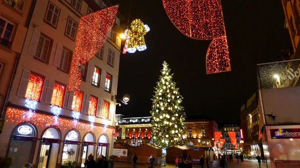 Primăria din Strasbourg anulează unul dintre cele mai mari Târguri de Crăciun din Europa  jpeg