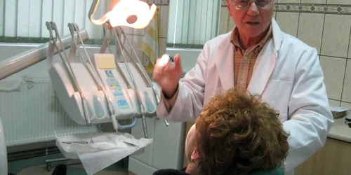 Târgoviştenii ar putea plăti integral dentistul