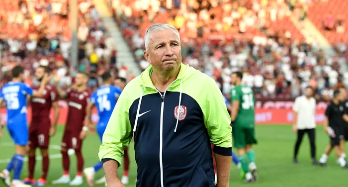 Dan Petrescu, dezamăgit de comportamentul fanilor dinamoviști. Foto Sportpictures