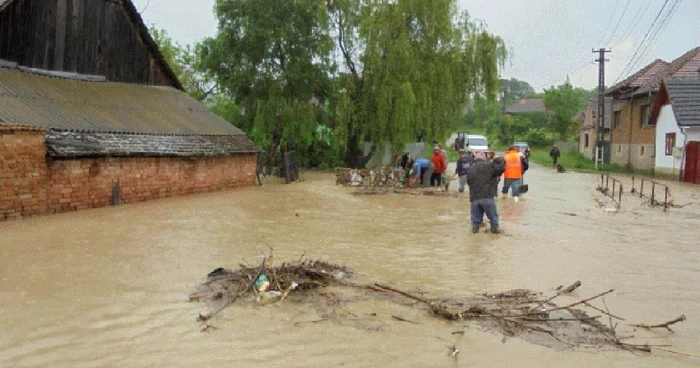 inundatii brasov