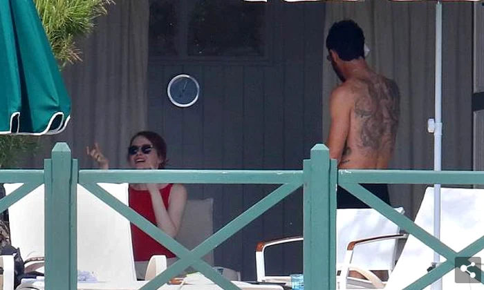 emma stone justin theroux png png