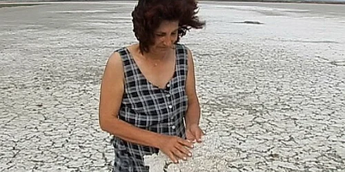 Inspector APM în control în zona secată a lacului de la Balta Albă