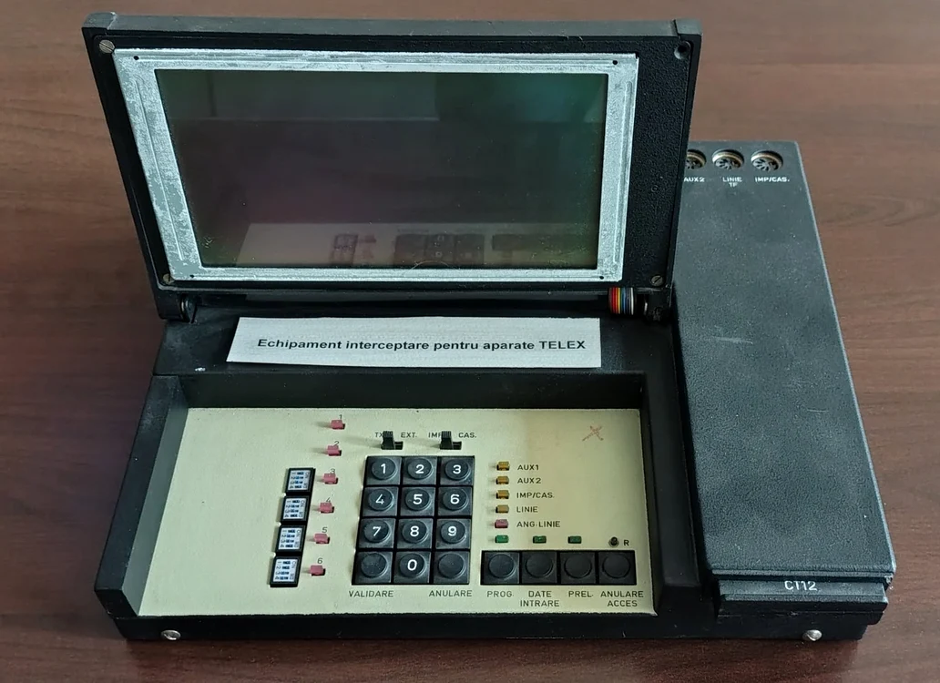 Echipament românesc de interceptare pentru aparate telex, model CT12 (© CNSAS)