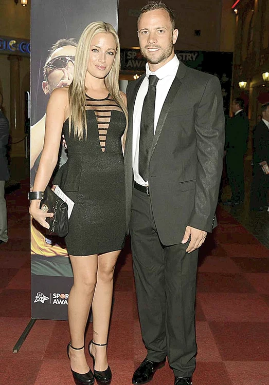 Pistorius şi Reeva Steenkamp, cu câteva luni înainte de a o ucide 