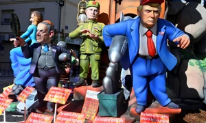 Figurine uriașe cu Trump, Putin și Netanyahu, la un festival din Spania FOTO AFP