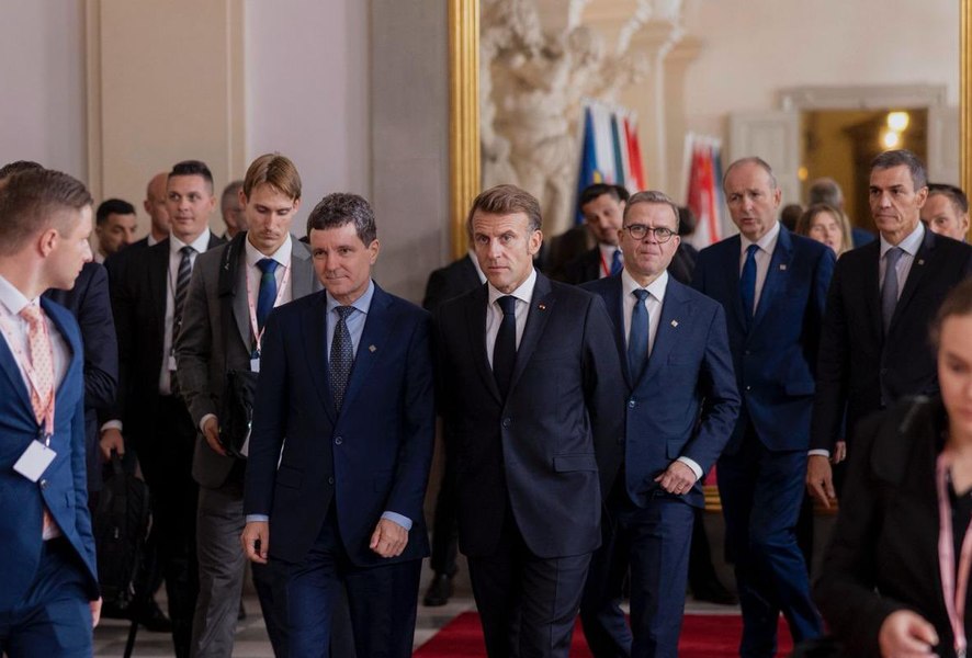 Președintele Nicușor Dan se întâlnește astăzi cu Emmanuel Macron, în timpul unei vizite în Franța