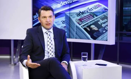Lui Ionuț Stroe îi stă bine și în chiloței, dar și în pantaloni jpeg