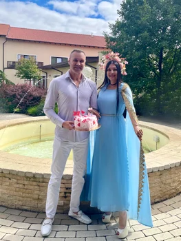 Medana și Alin Oprea au sărbătorit un an de la nuntă foto: Facebook