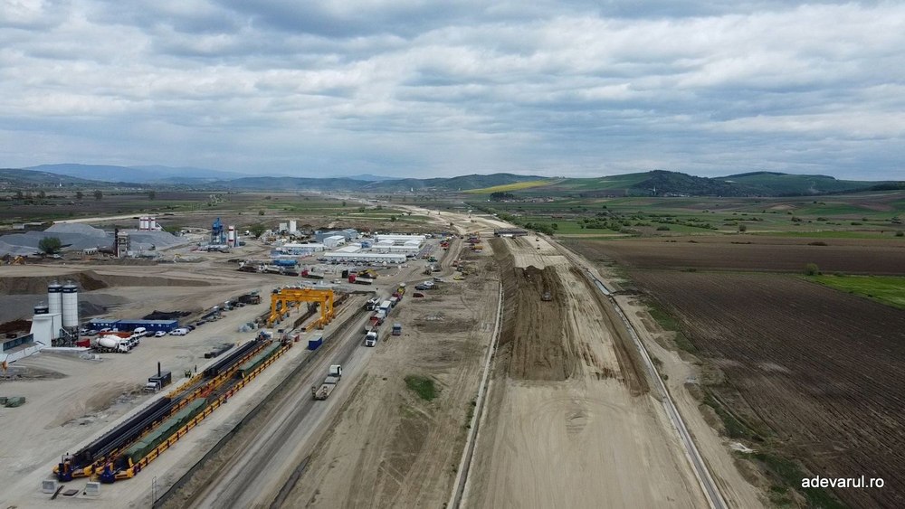 Cum arată primul mare șantier al Autostrăzii Unirii. A8 prinde contur între Târgu Mureș și Miercurea Nirajului