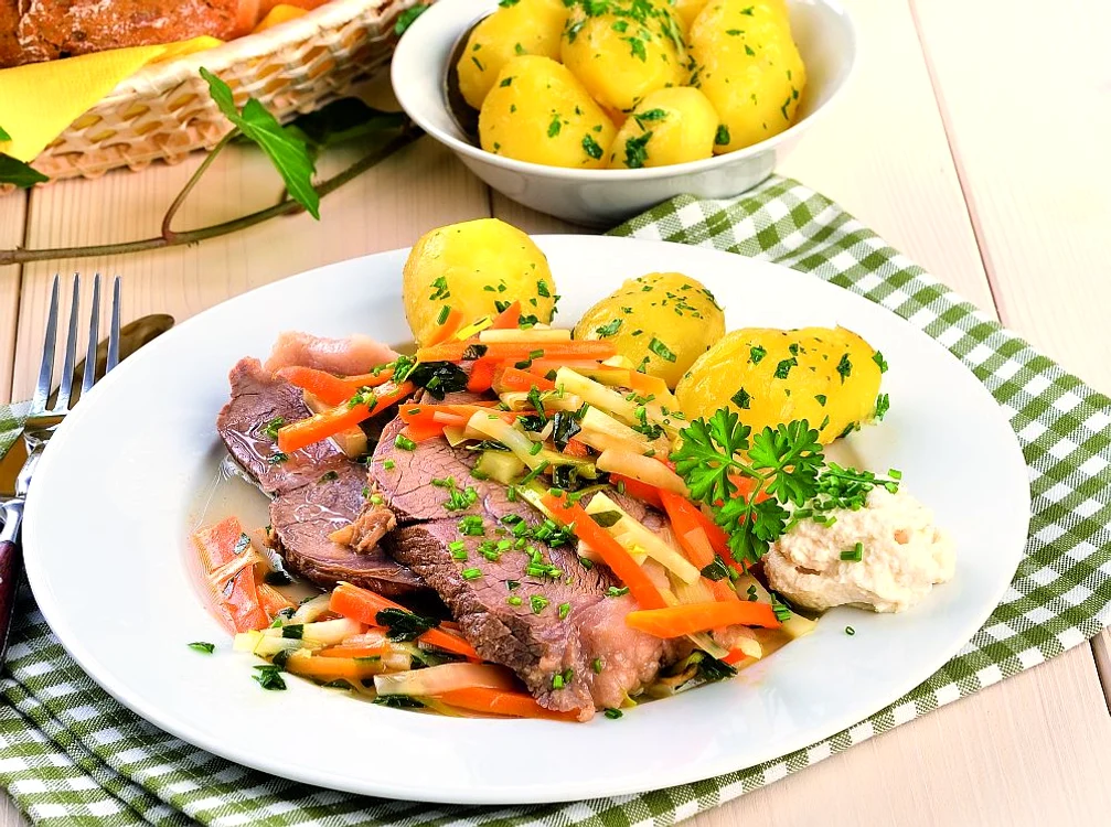 rasol de vita cu legume jpeg